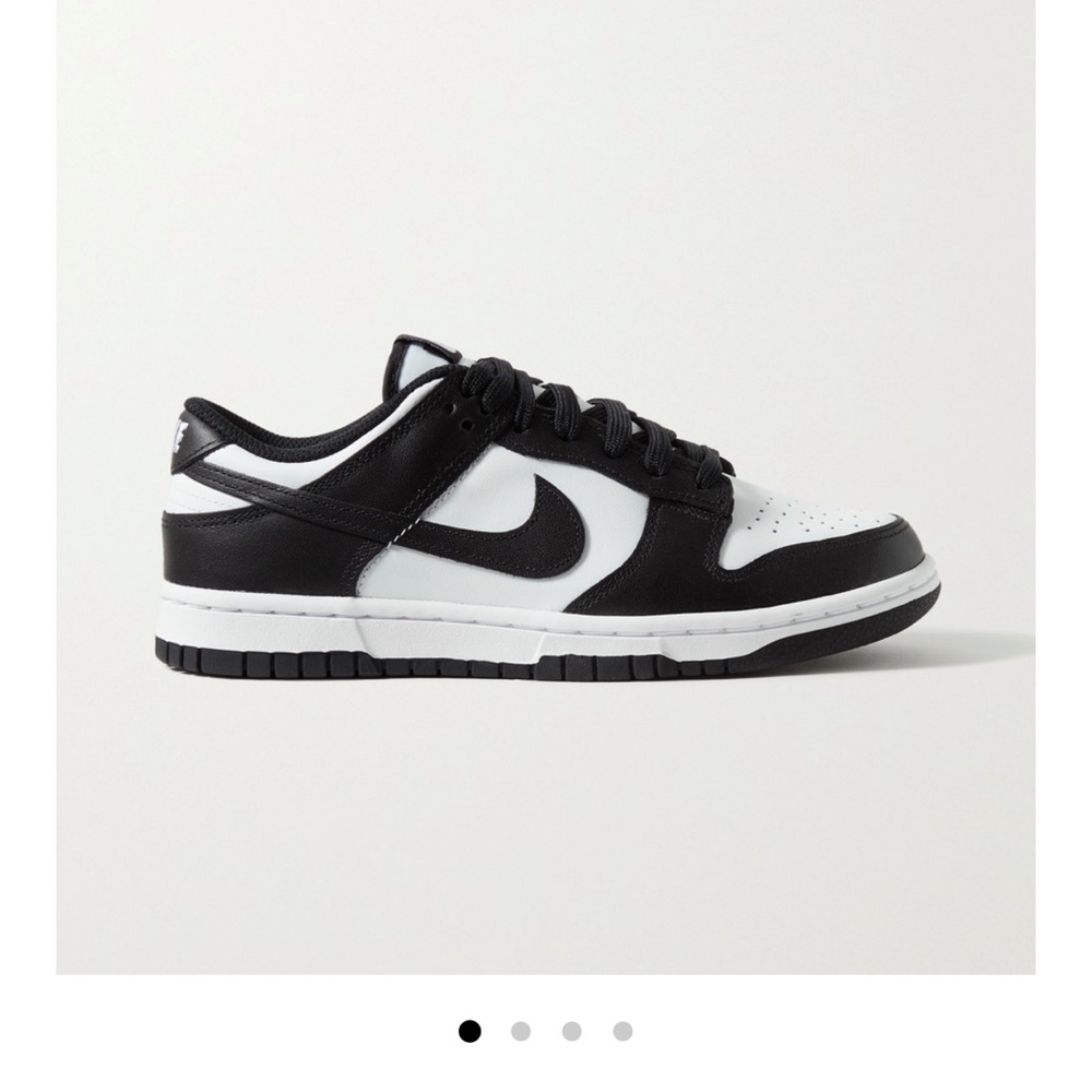 Nike women panda size 9 low. Worn a handful of times, excellent condition